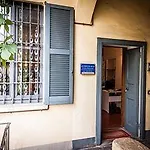 Le Due Corti 3* Milão
