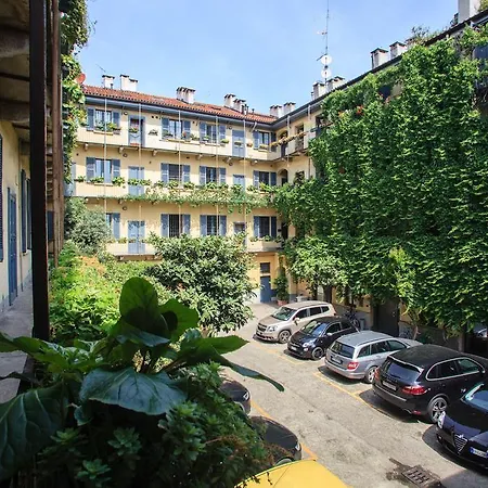 Bed & Breakfast Le Due Corti Milano 3*